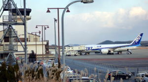 岡山空港初フライトのB787の7号機