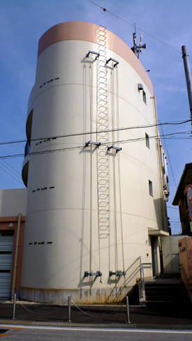 高知市長浜地区の「津波避難塔」