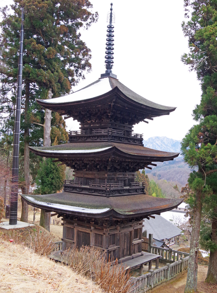 信州　青木村　大法寺　三重塔